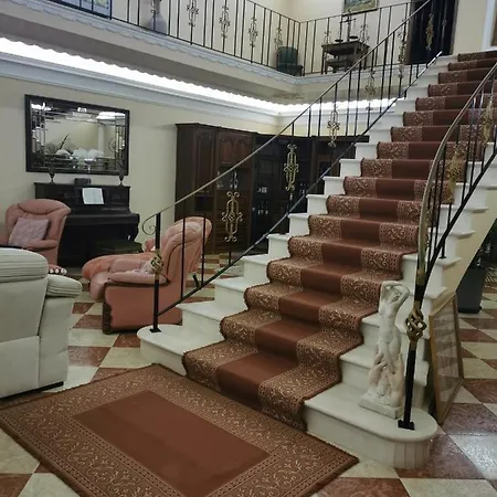 Πανσιόν Le Petit Paris