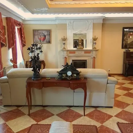 Le Petit Paris Πανσιόν