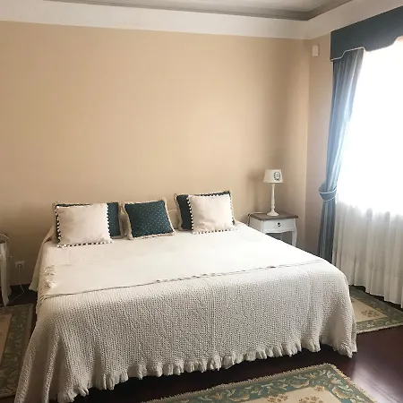 Le Petit Paris Ferrel (Leiria)