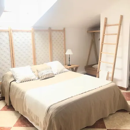 Le Petit Paris Ferrel (Leiria)